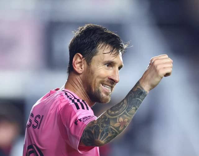 梅西38岁再创辉煌：头球破门 美职联30球全场欢呼